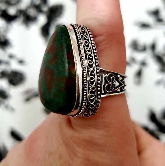 New Huge Bloodstone 925 Silver Ring. - Picture 5 of 8